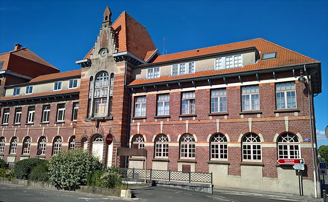 College de Garcons Bethune WW1 Military Hospitals in France